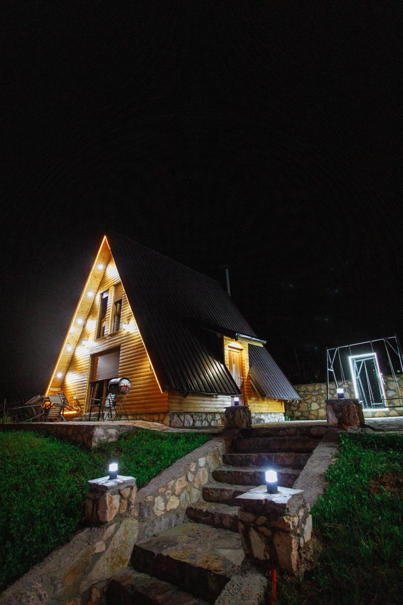 Villa Route Rugove Peje Luaran gambar